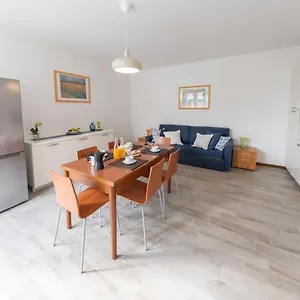 https://appartamenti-pratone-garda.hotelinveneto.com